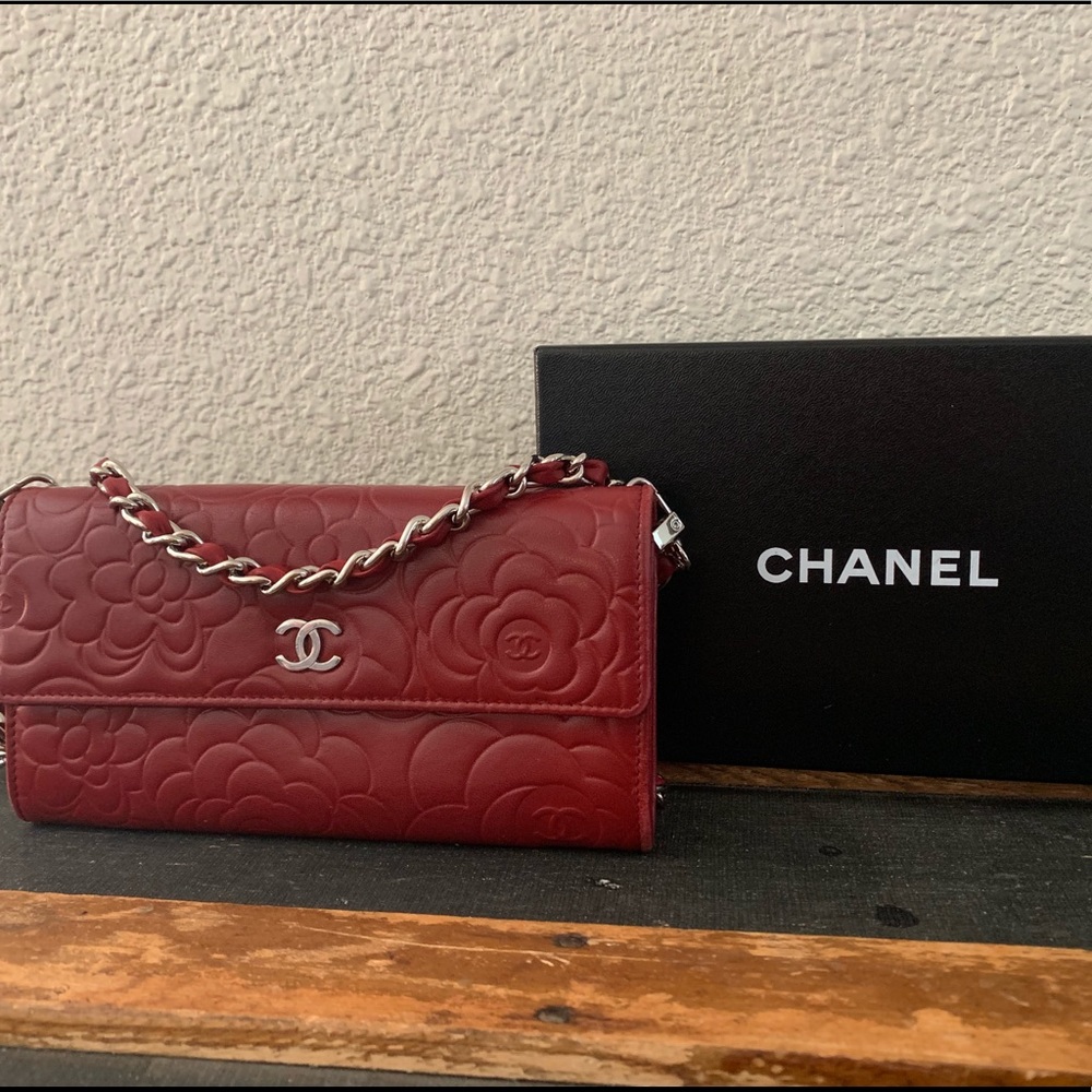CHANEL Camellia Customized Wallet on a Chain